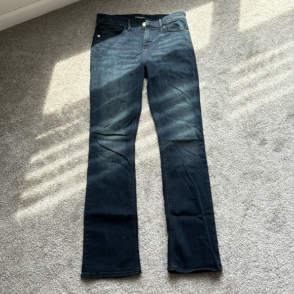 Express women’s super soft barely boot mid rise jeans - Picture 1 of 4